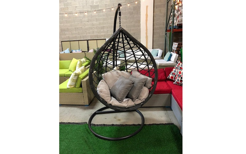 outdoor teardrop chair